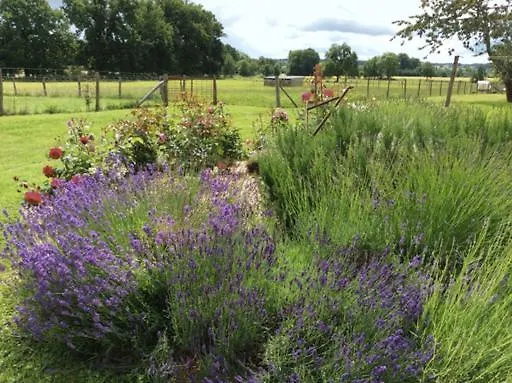 Charbonnaud בית נופש